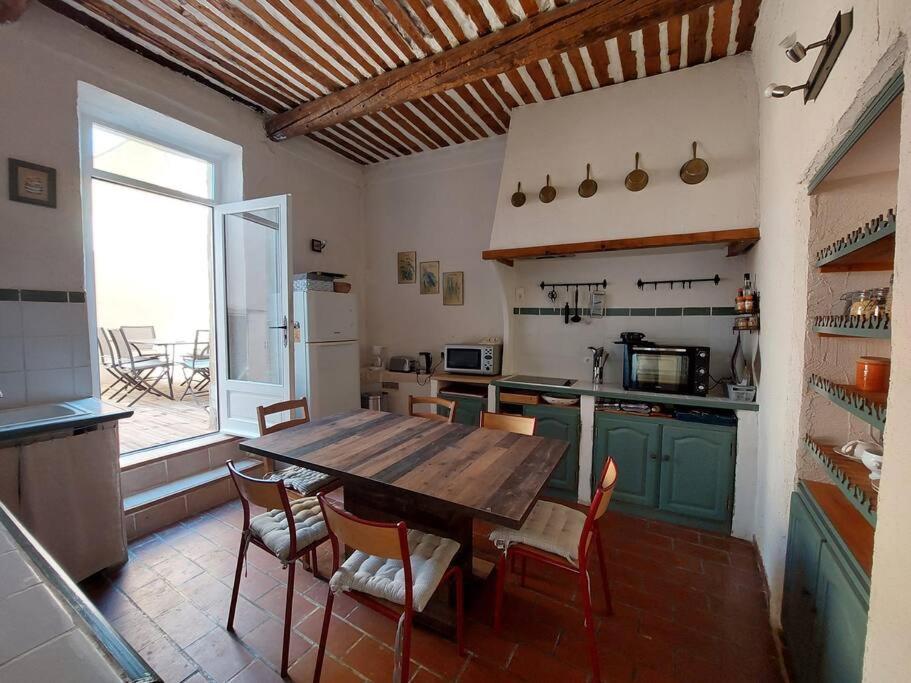 Maison De Cesar Saint-Saturnin-d'Apt Exteriör bild